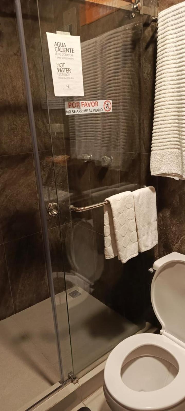 Lloresa كوينكا المظهر الخارجي الصورة